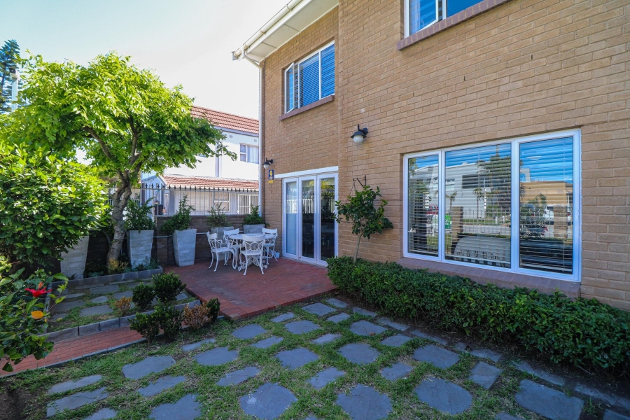 3 Bedroom Property for Sale in Summerstrand Eastern Cape